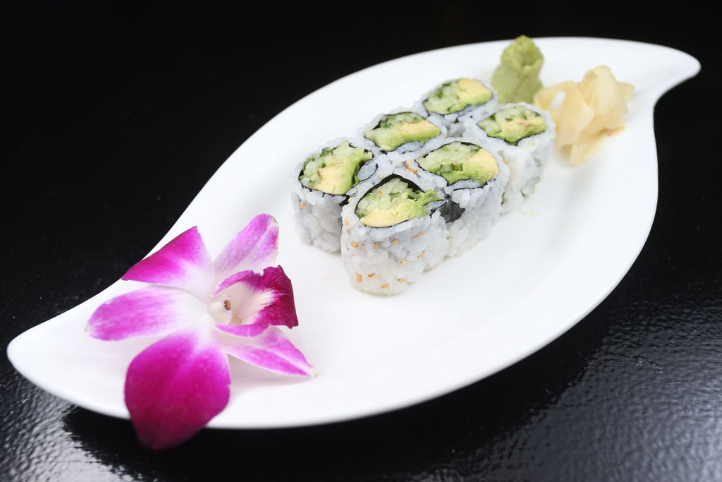 5. avo & cucumber maki